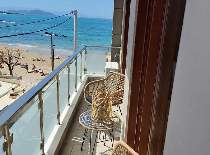 Rika\'S Sea View Apartment